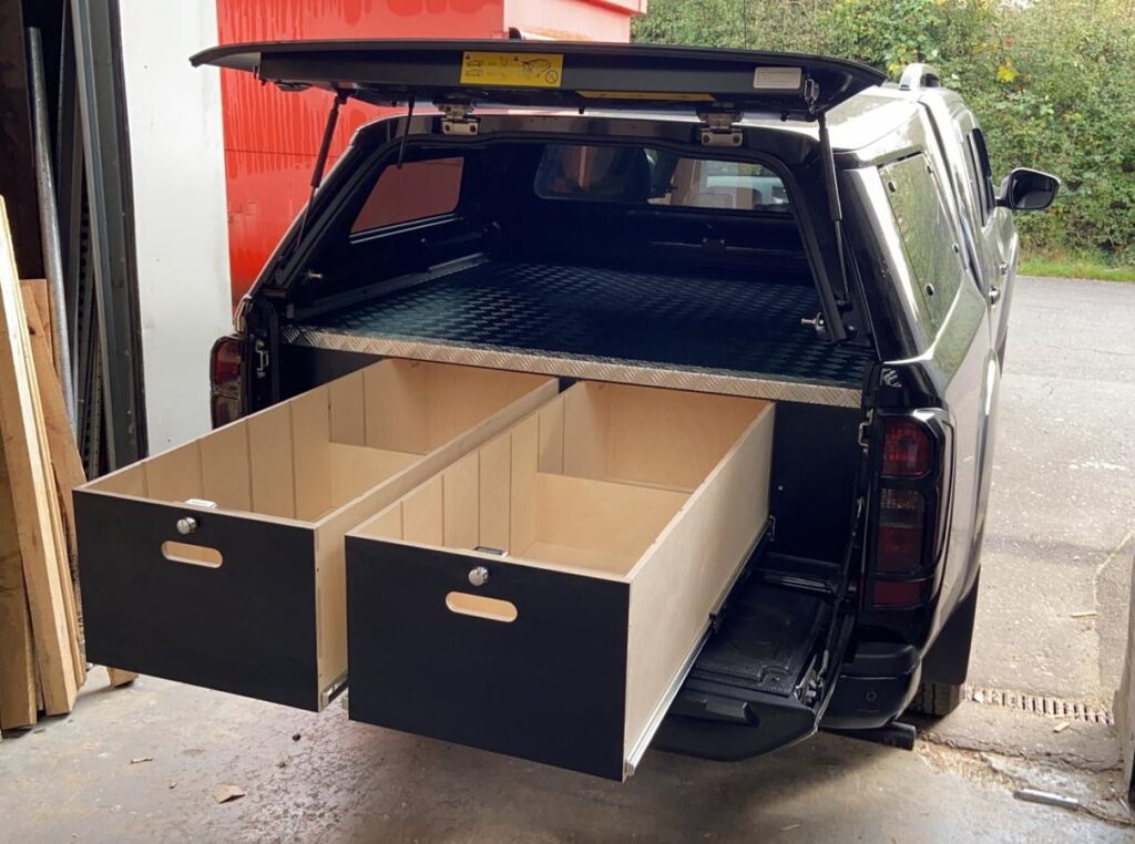 Nissan Navara – Large Unit – Get Stowed