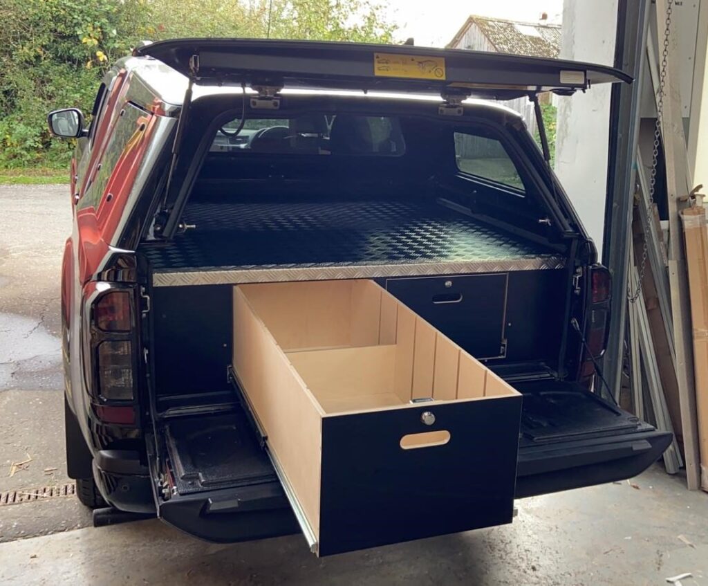 Nissan Navara – Large Unit – Get Stowed