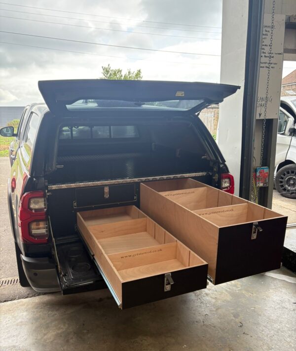 Toyota Hilux - Triple Drawers - Image 11