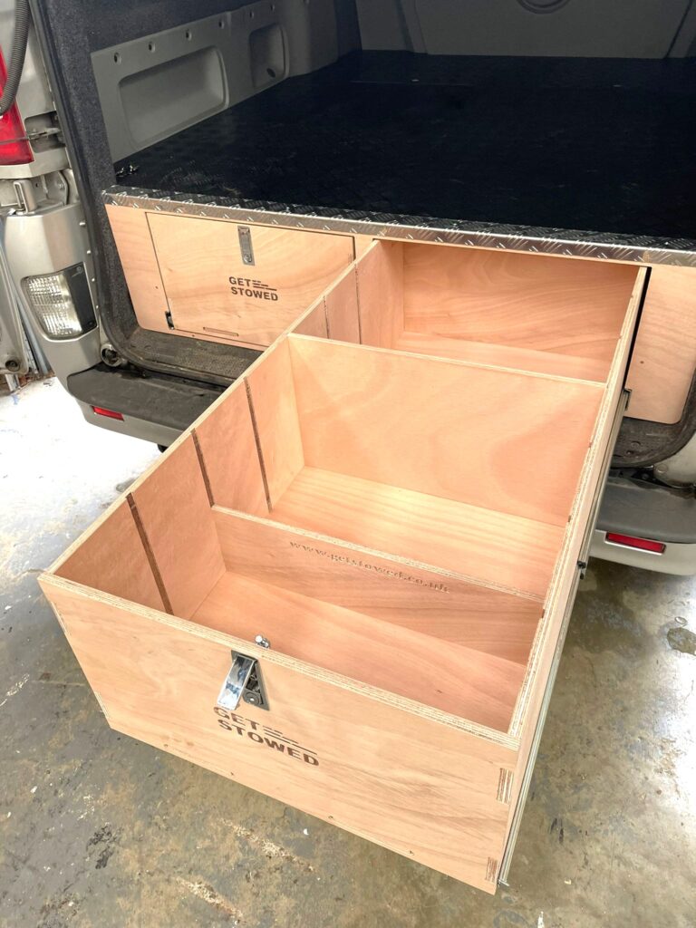 Van storage dividers for drawers