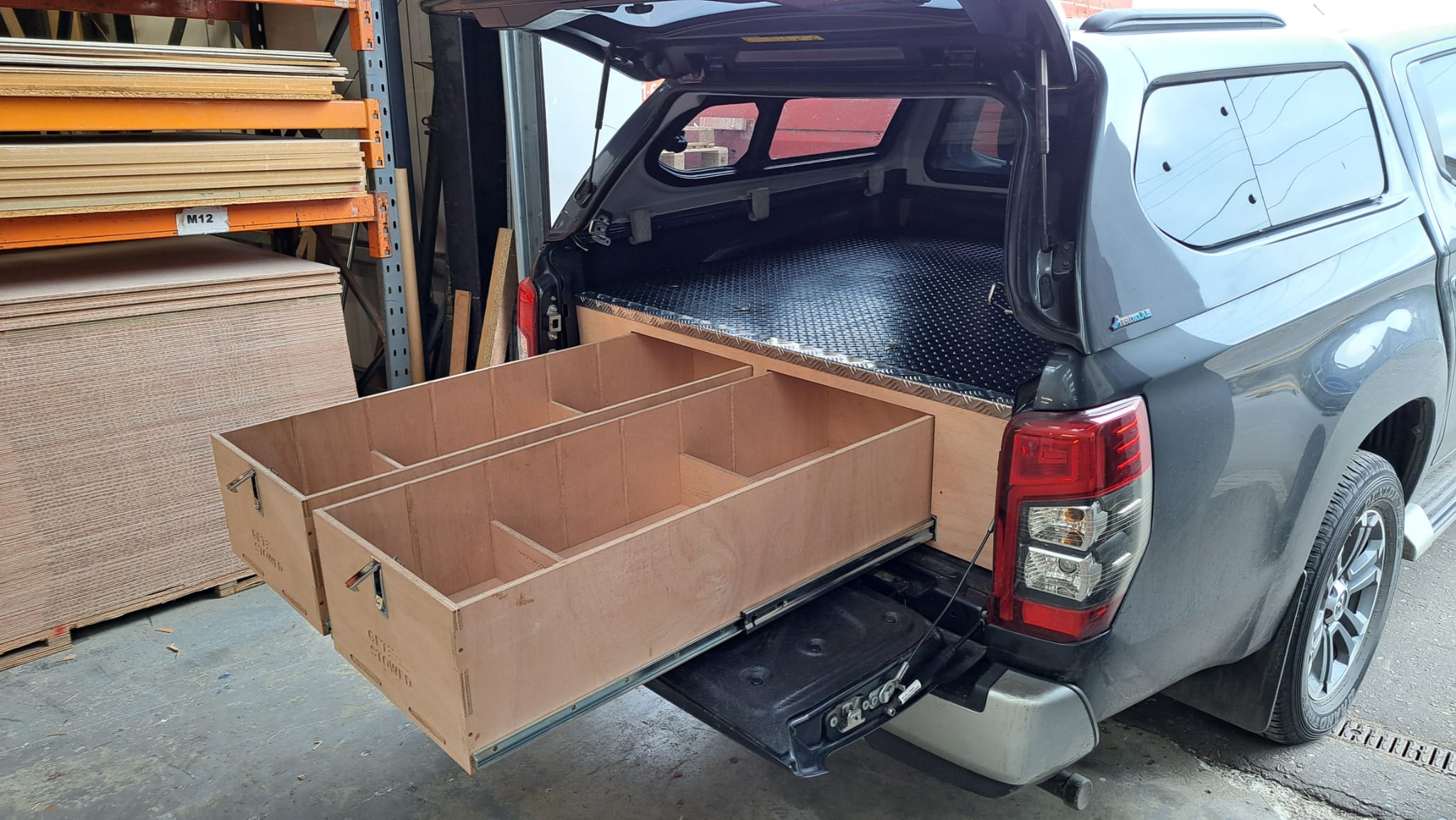 Mitsubishi L200 Double Cab - Double Drawers - Image 2