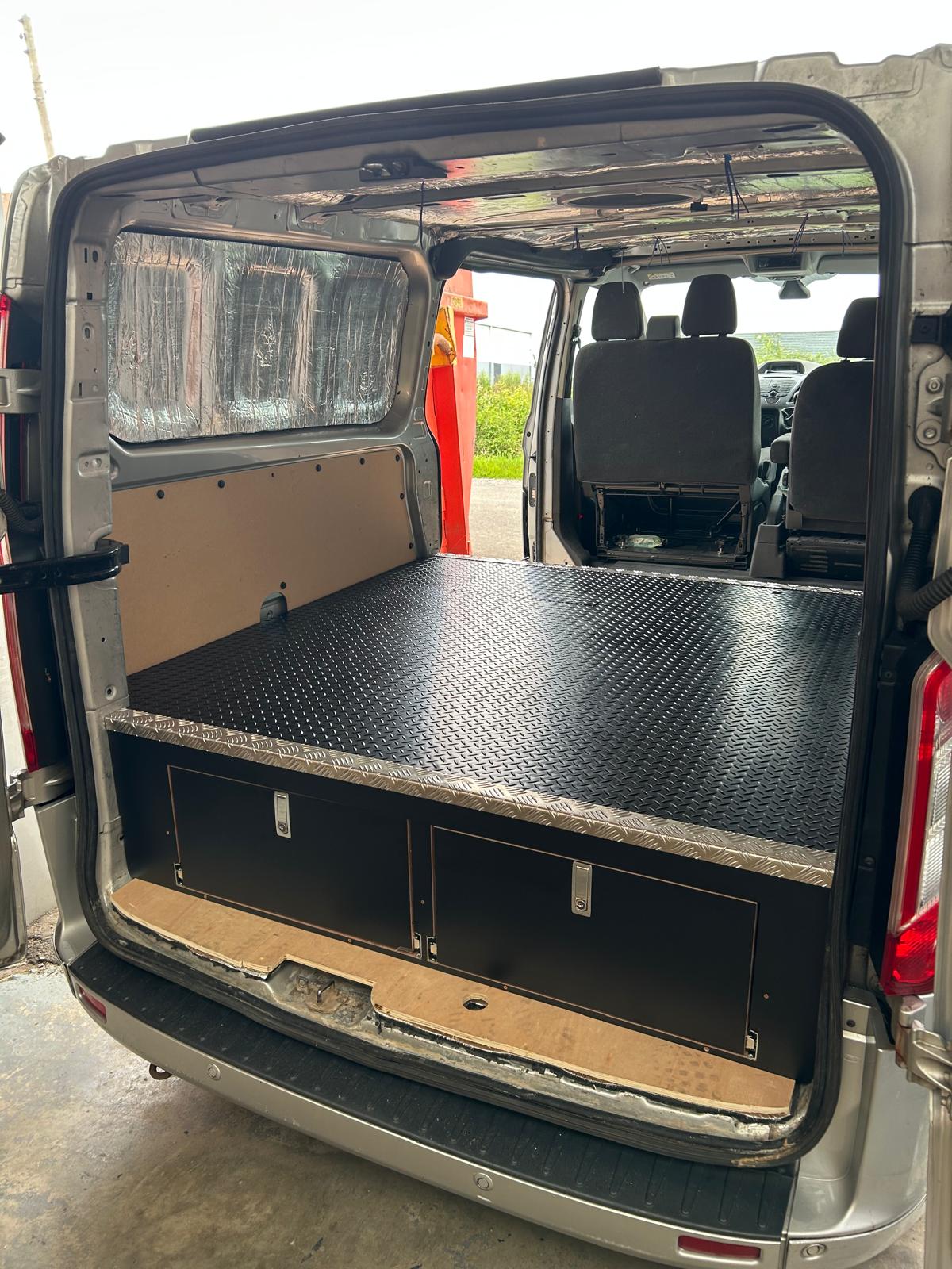VW Transporter LWB - Double Drawers - Image 11