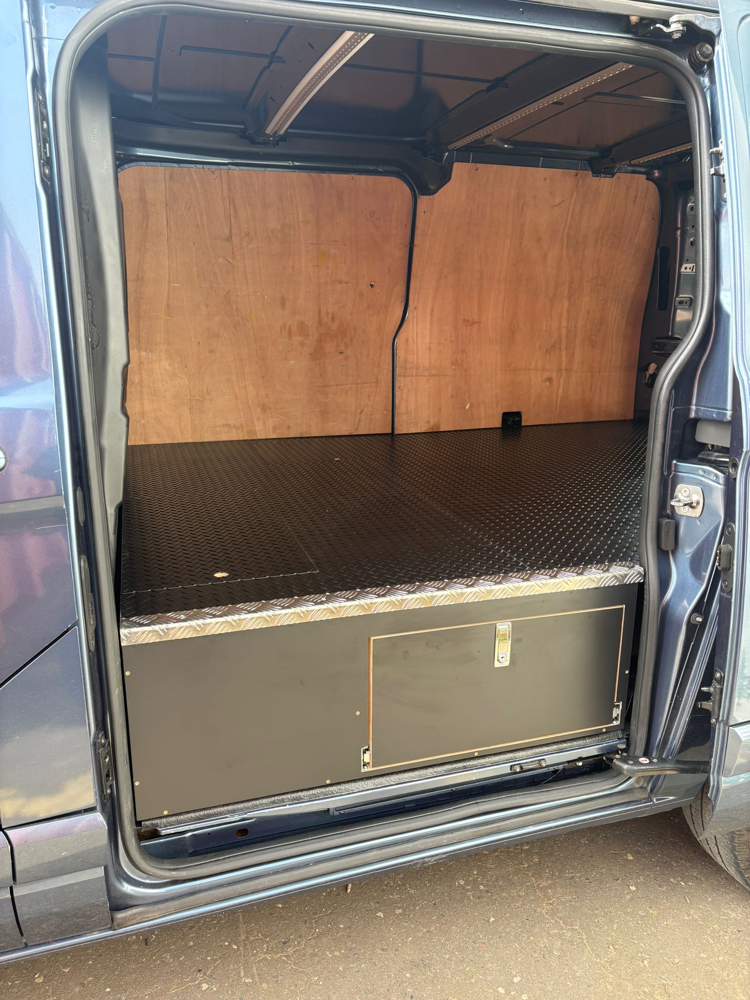 VW Transporter LWB - Full Base Drawers - Image 2